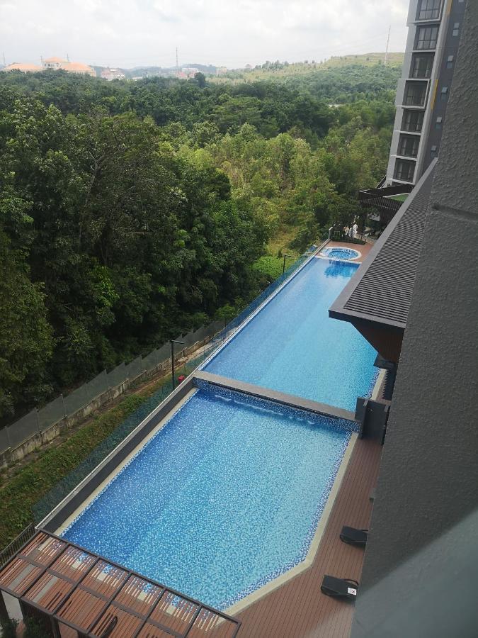 Stayje Putrajaya, 5 Minutes To Ioi City Mall, Wifi , Netflix, Free Parking Exterior foto